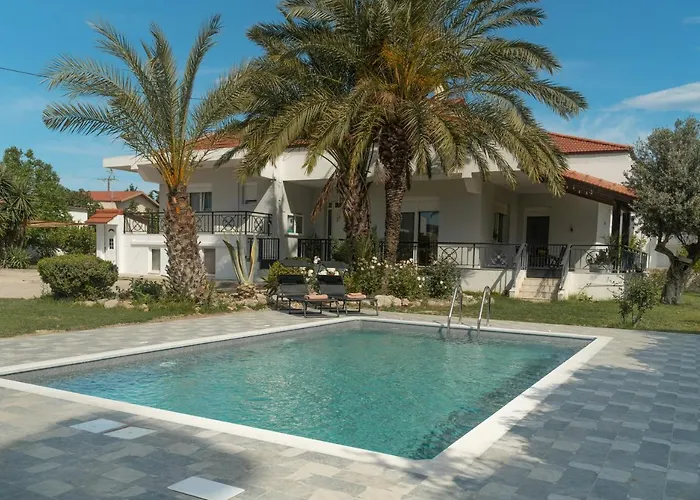 Propodes Luxury Villa